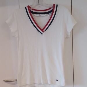 Tommy Hilfiger White and Red Fitted Short Sleeve Tee